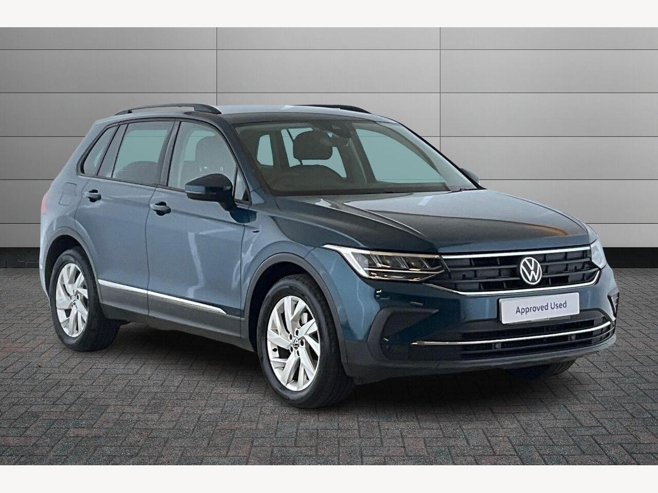 Main listing image - Volkswagen Tiguan