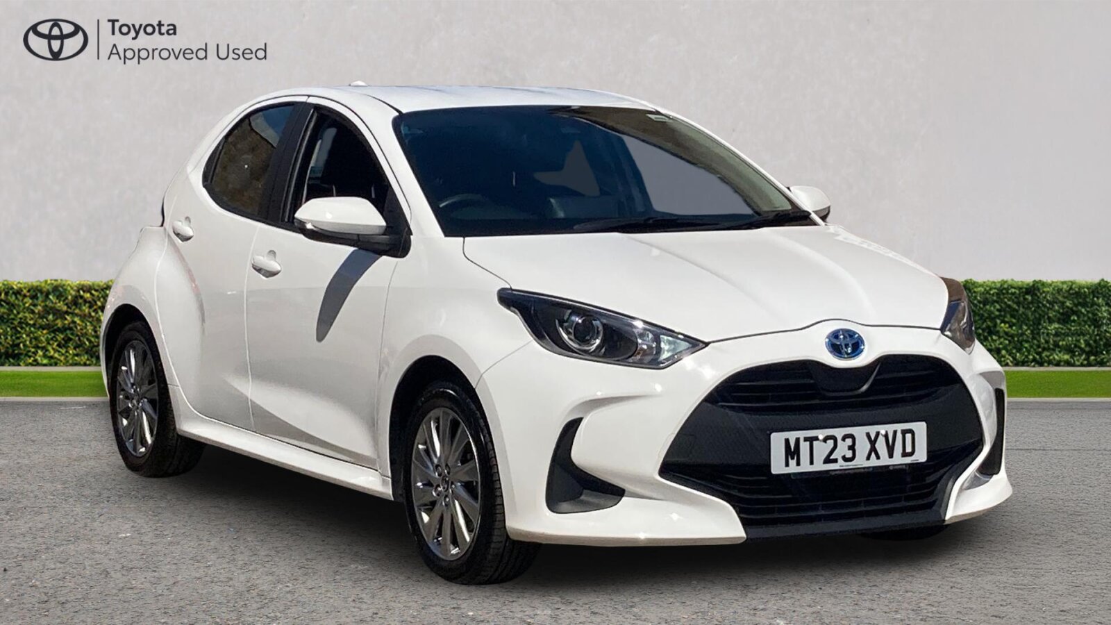 Main listing image - Toyota Yaris