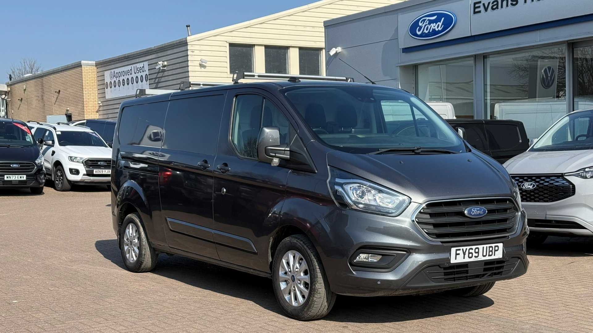 Main listing image - Ford Transit Custom