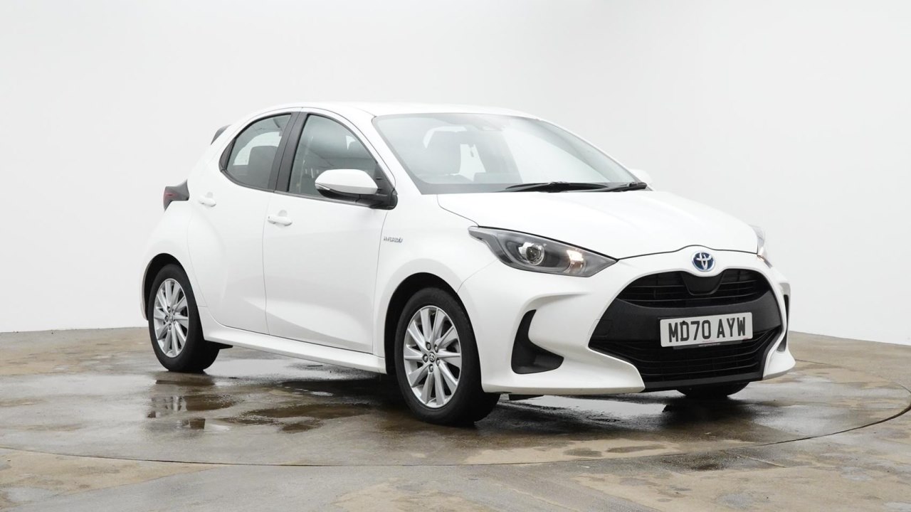 Main listing image - Toyota Yaris