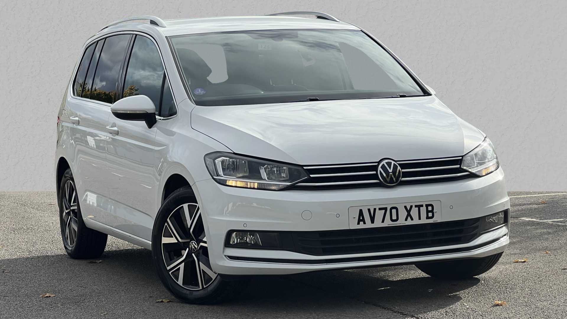 Main listing image - Volkswagen Touran