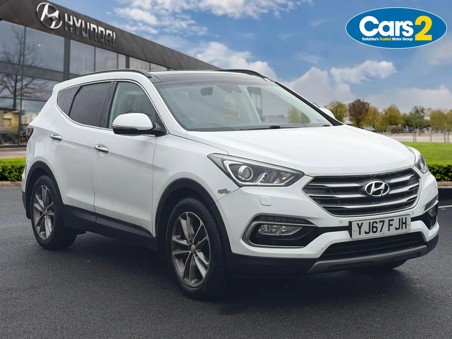 Main listing image - Hyundai Santa Fe