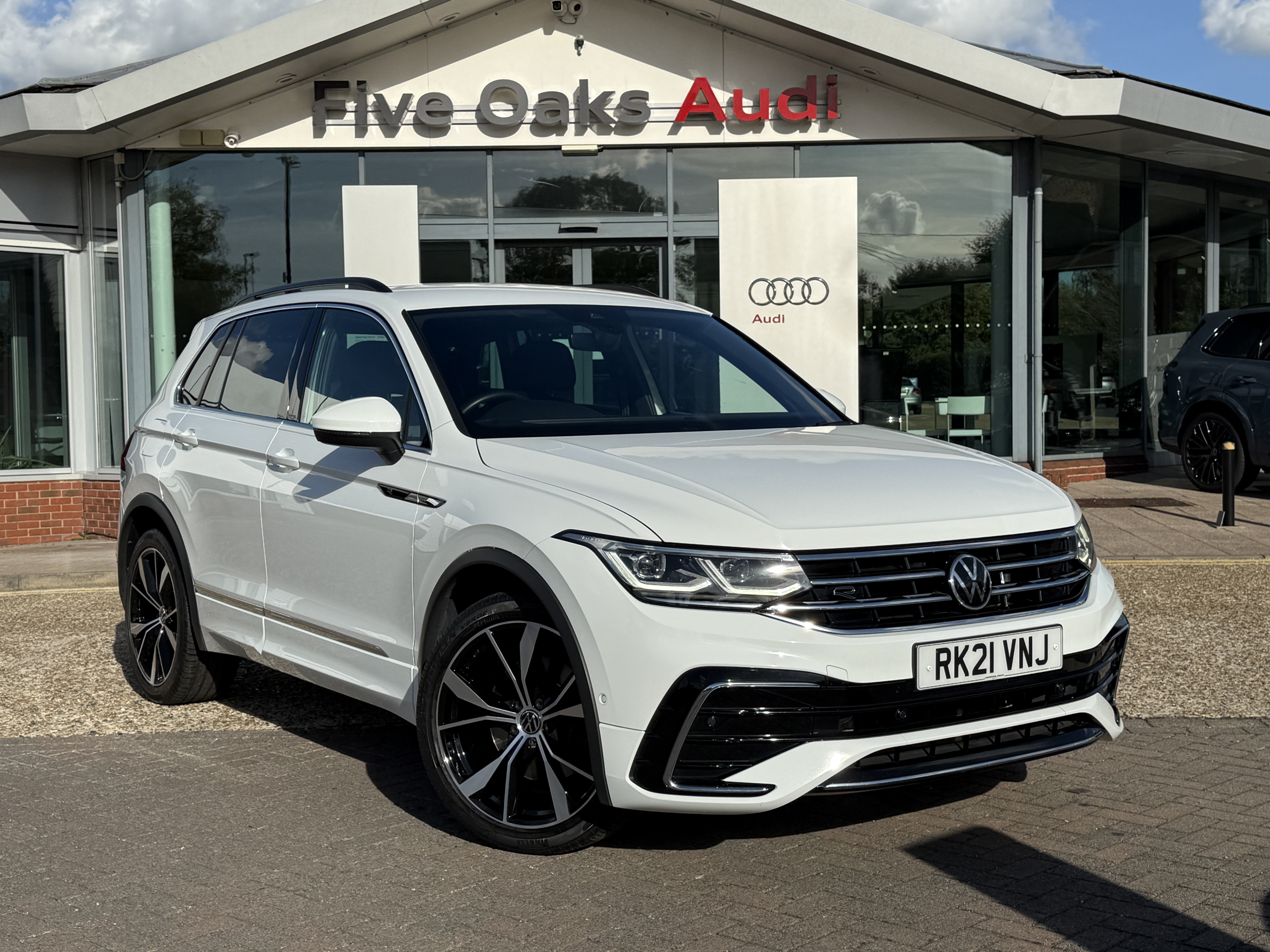 Main listing image - Volkswagen Tiguan