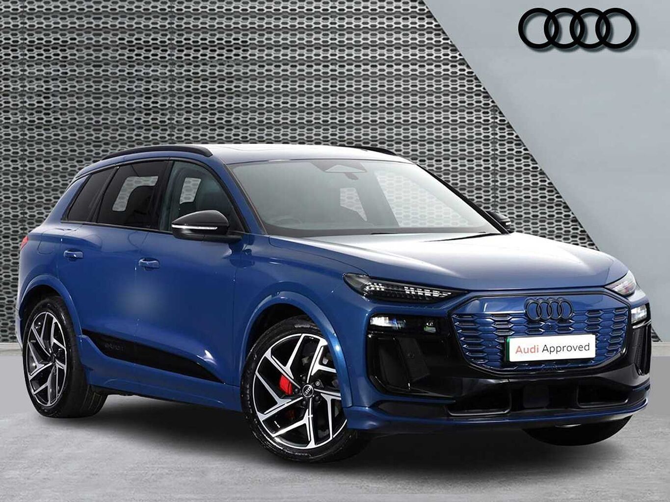 Main listing image - Audi Q6