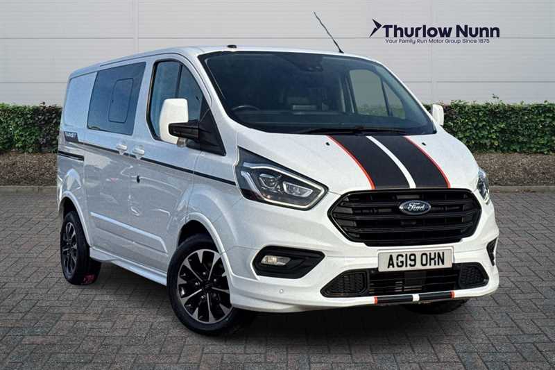 Main listing image - Ford Transit Custom