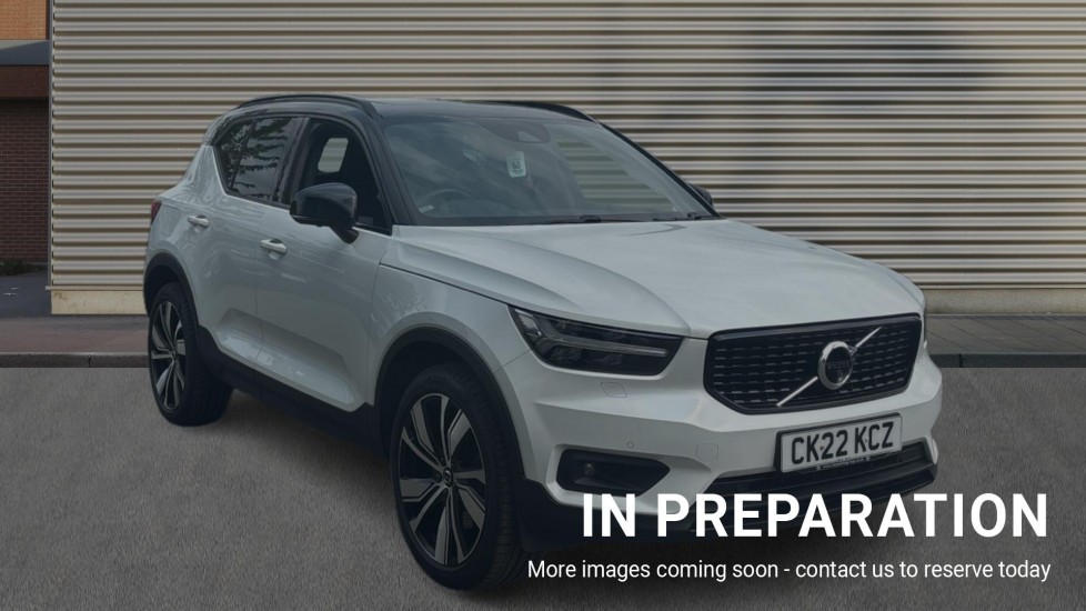 Main listing image - Volvo XC40 Recharge