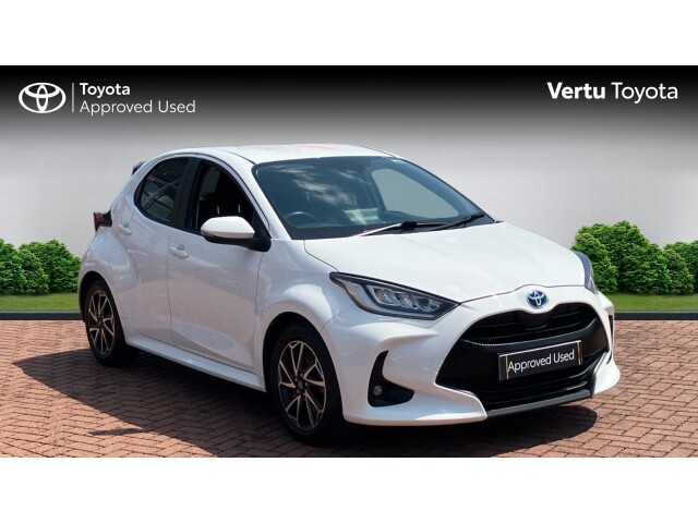 Main listing image - Toyota Yaris