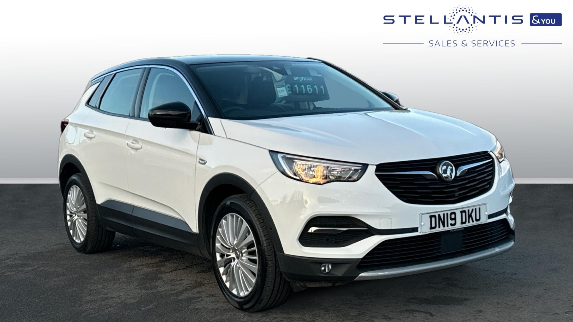 Main listing image - Vauxhall Grandland X