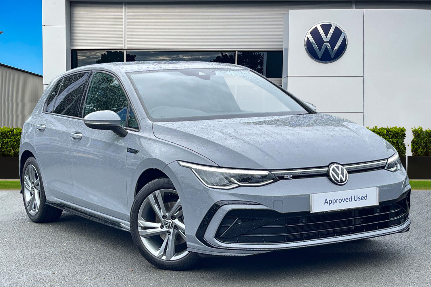 Main listing image - Volkswagen Golf