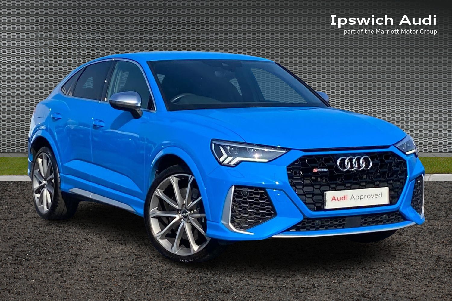 Main listing image - Audi RS Q3
