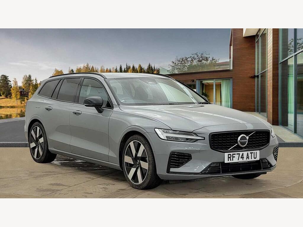 Main listing image - Volvo V60