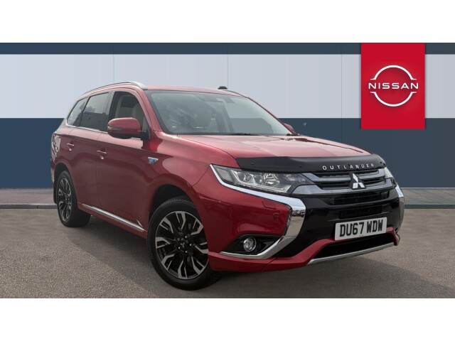 Main listing image - Mitsubishi Outlander