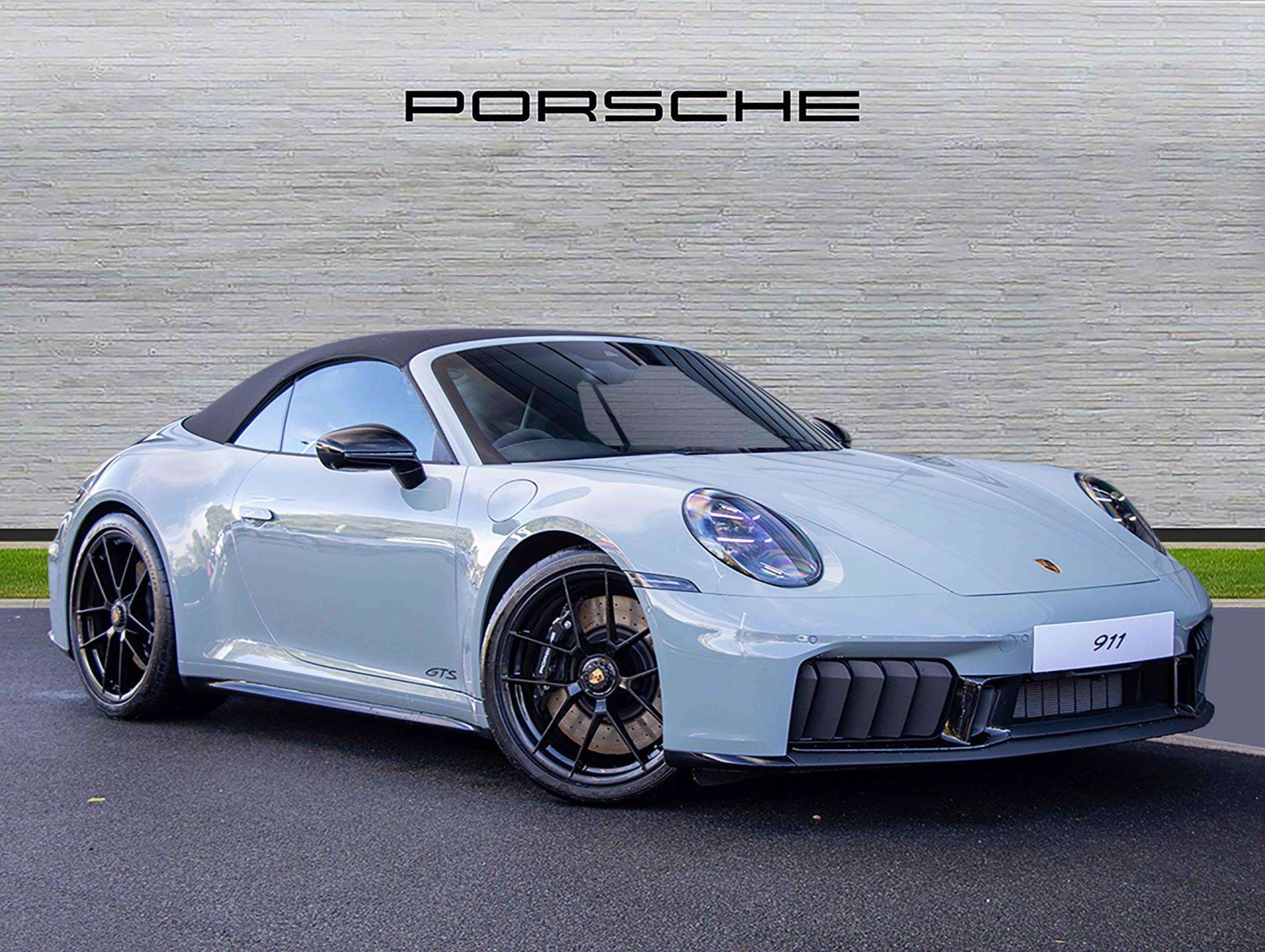 Main listing image - Porsche 911