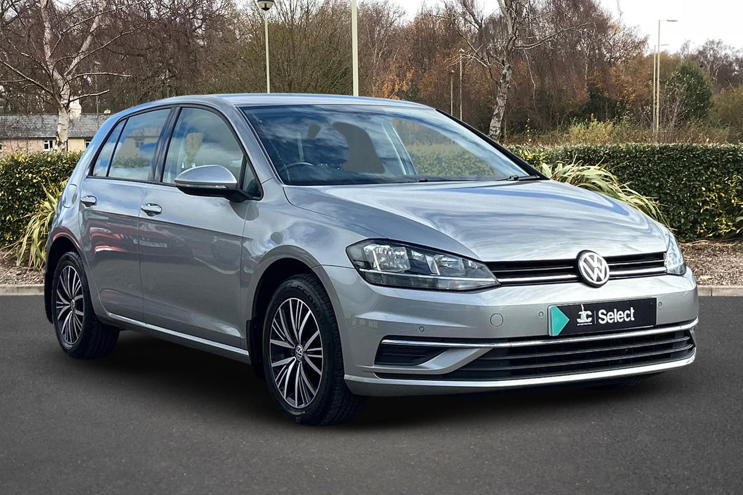 Main listing image - Volkswagen Golf