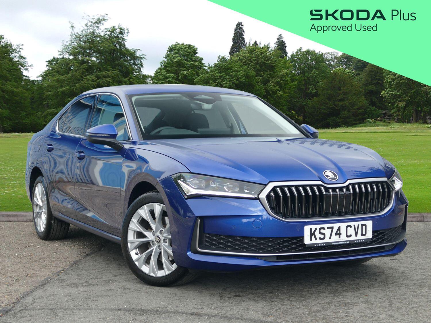 Main listing image - Skoda Superb