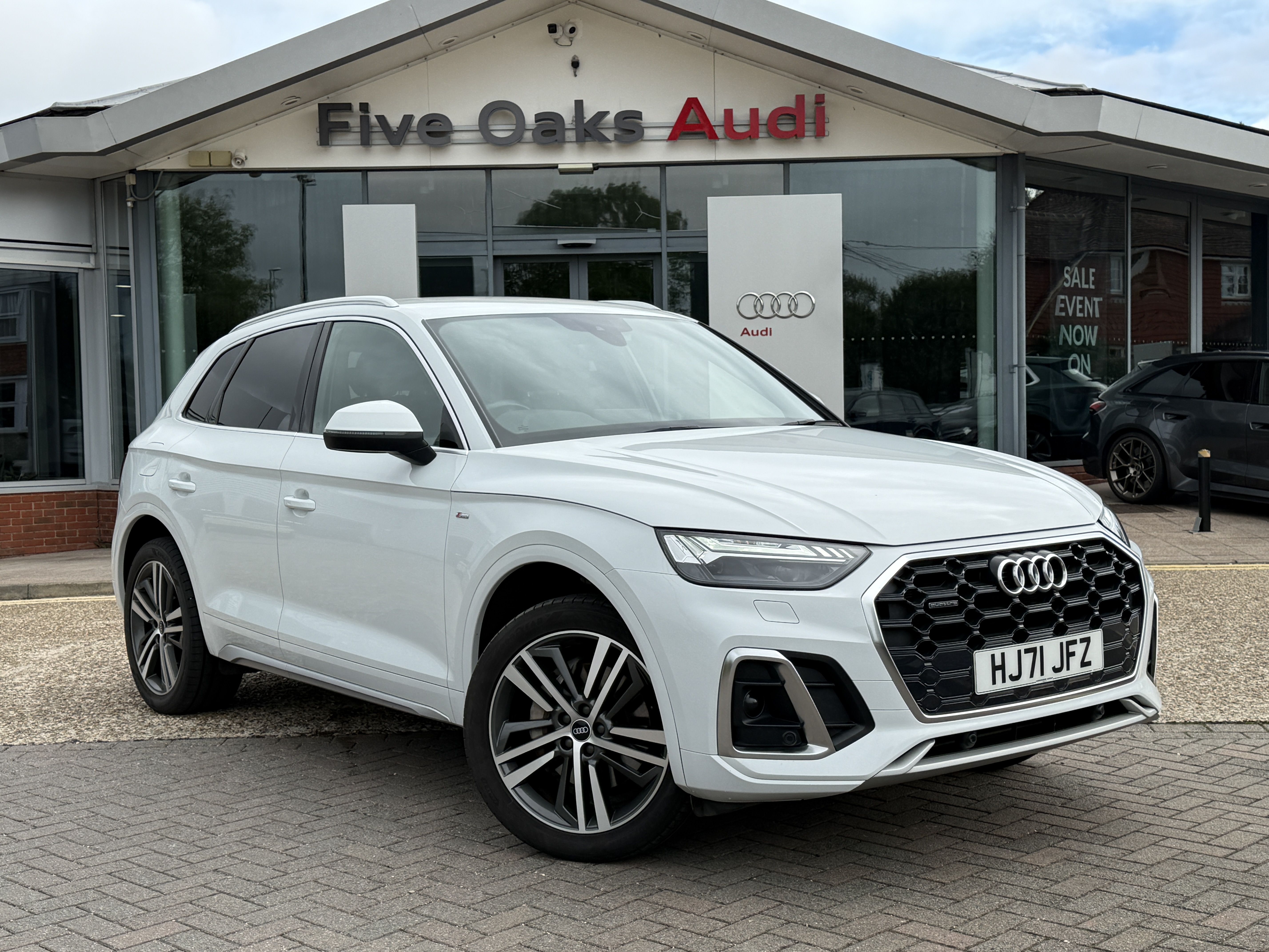 Main listing image - Audi Q5