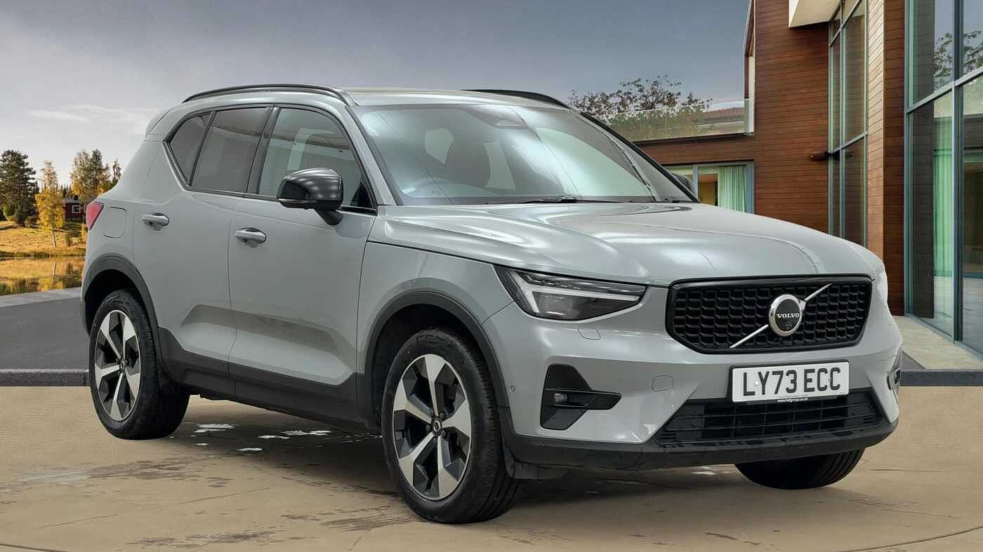 Main listing image - Volvo XC40