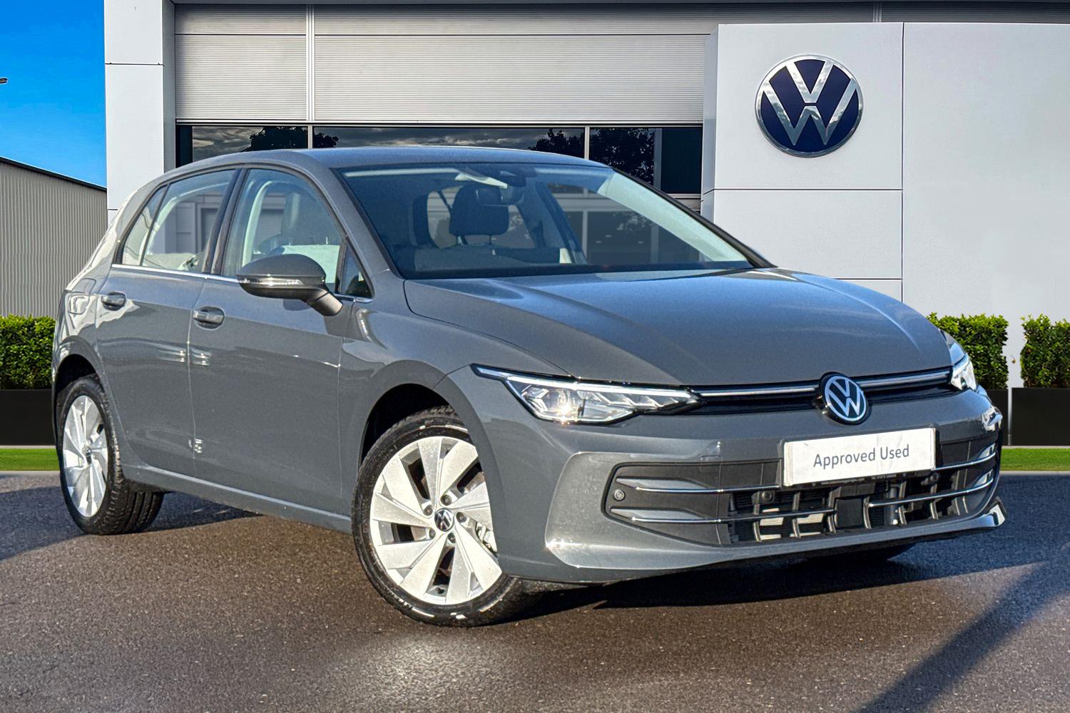 Main listing image - Volkswagen Golf