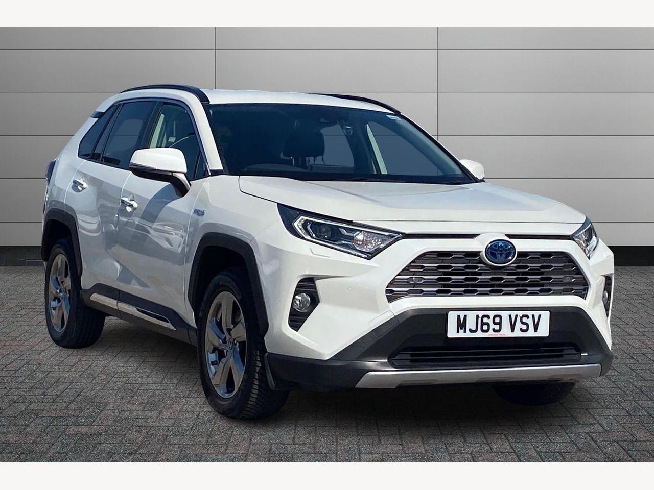 Main listing image - Toyota RAV4