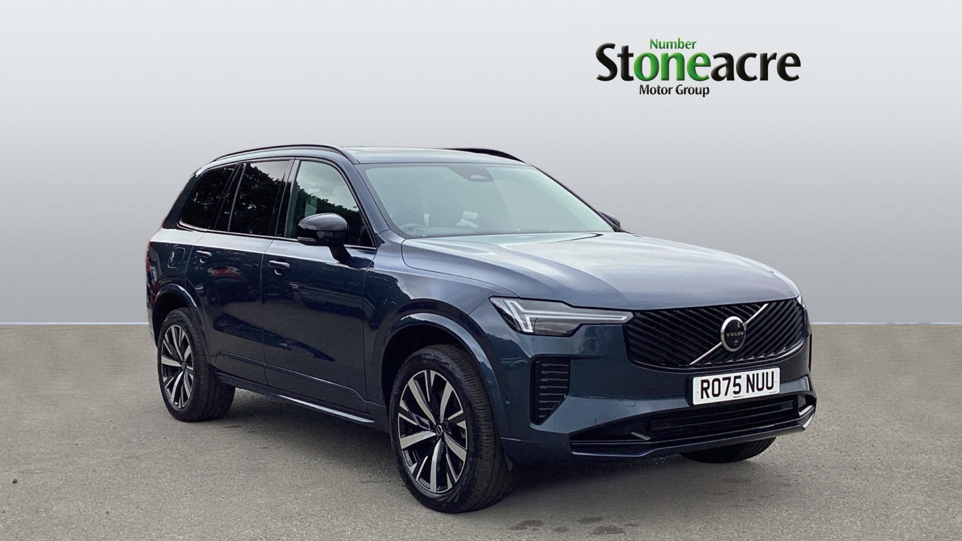 Main listing image - Volvo XC90
