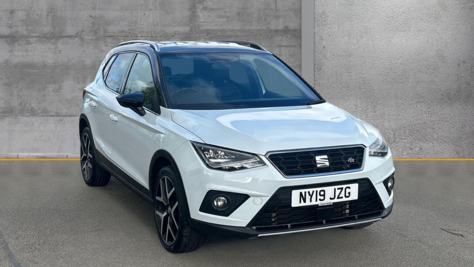 Main listing image - SEAT Arona