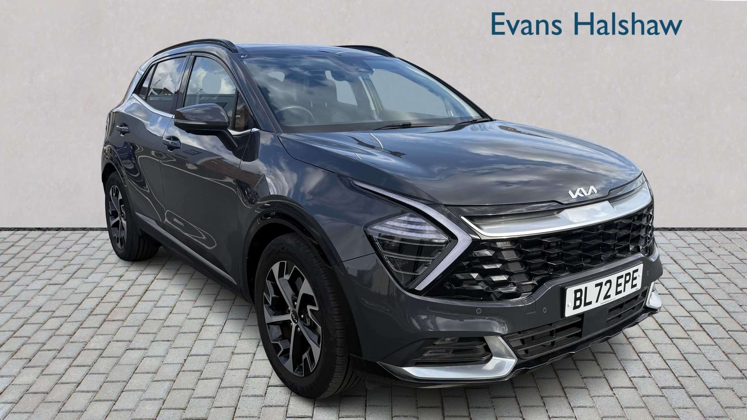 Main listing image - Kia Sportage