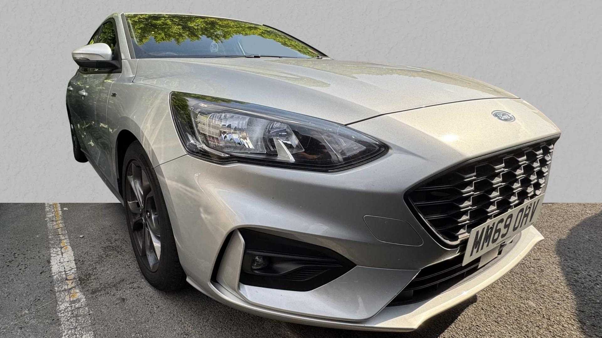 Main listing image - Ford Focus