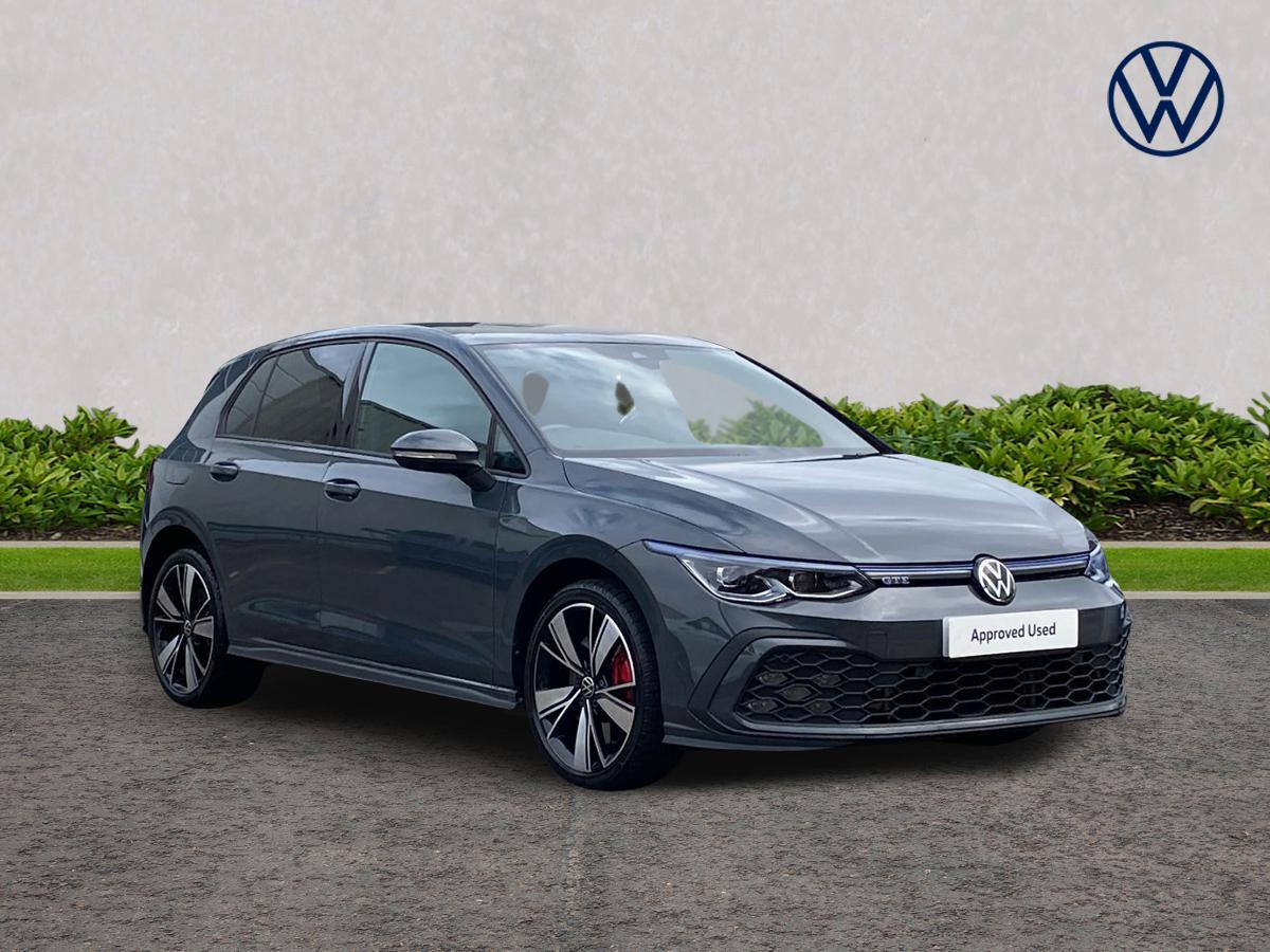 Main listing image - Volkswagen Golf GTE