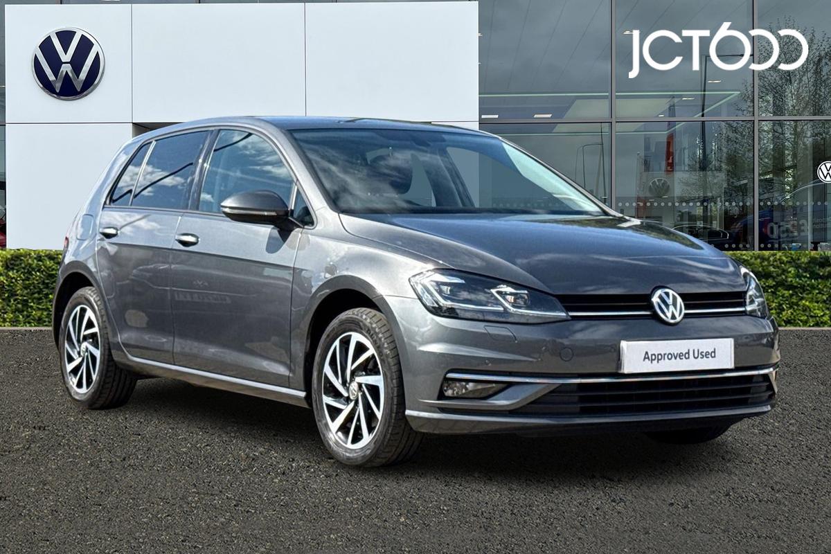 Main listing image - Volkswagen Golf