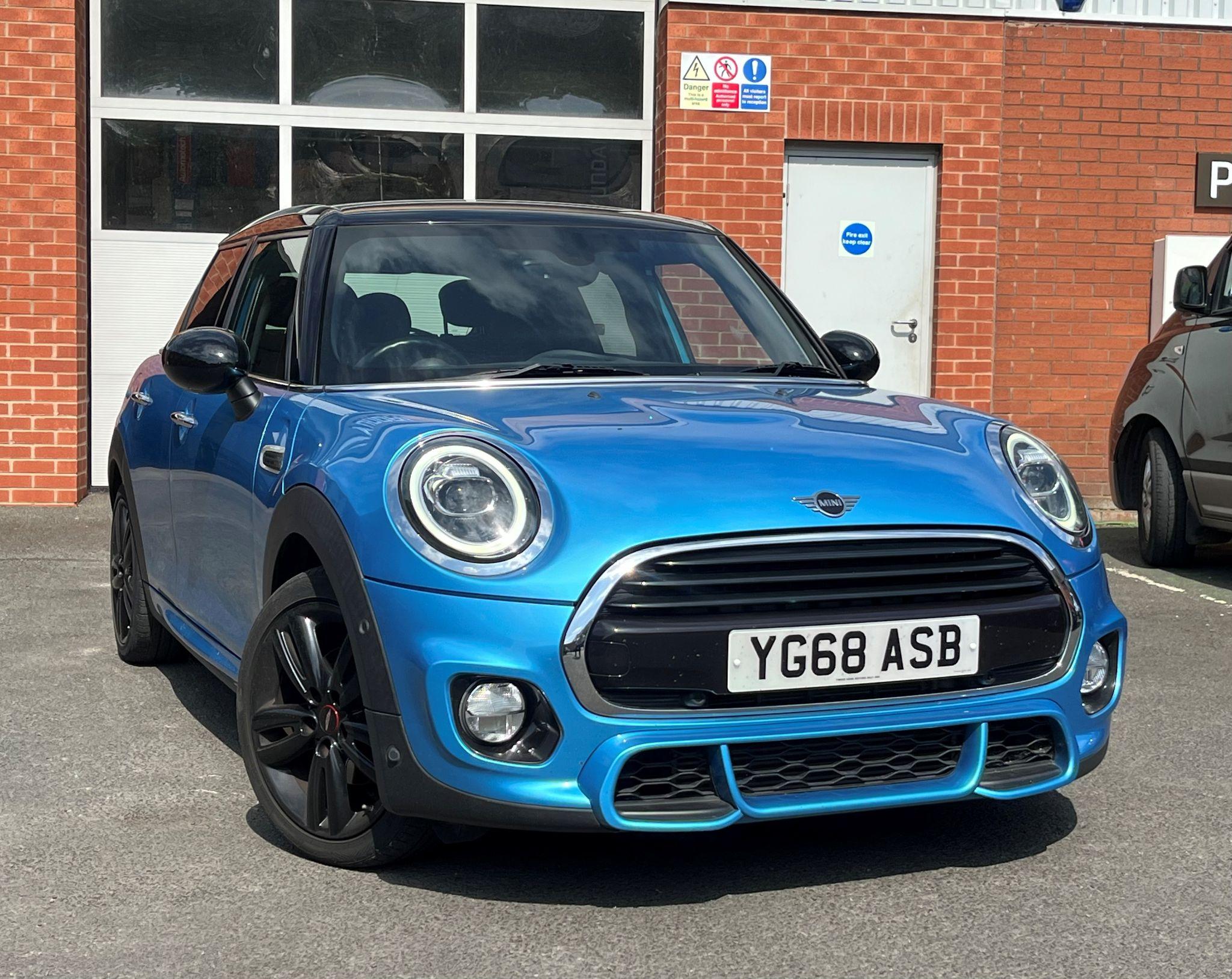 Main listing image - MINI Hatchback 5dr