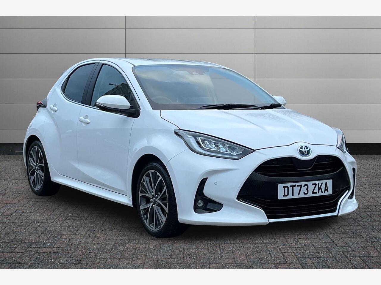 Main listing image - Toyota Yaris