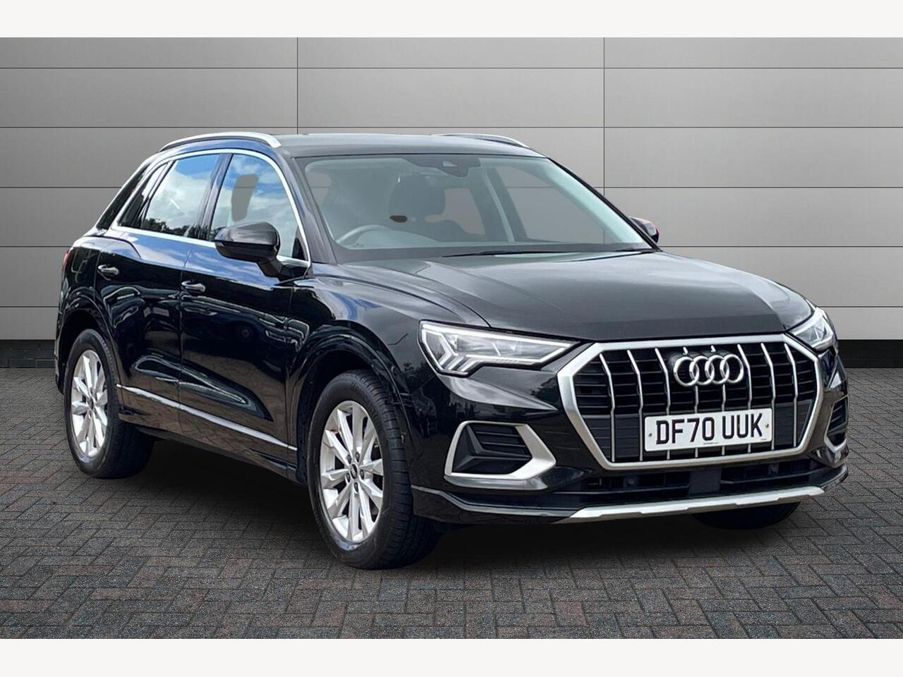 Main listing image - Audi Q3