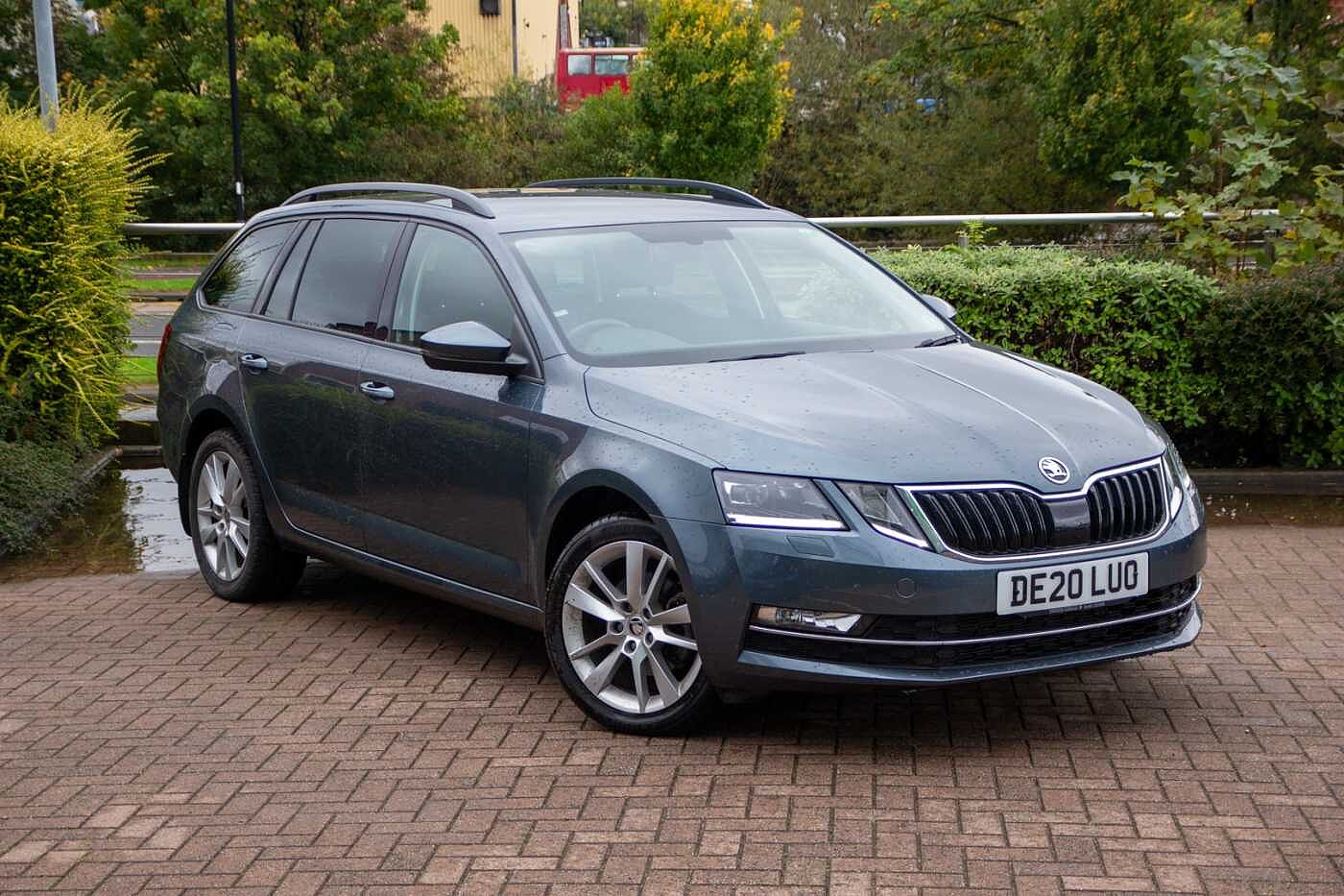 Main listing image - Skoda Octavia Estate