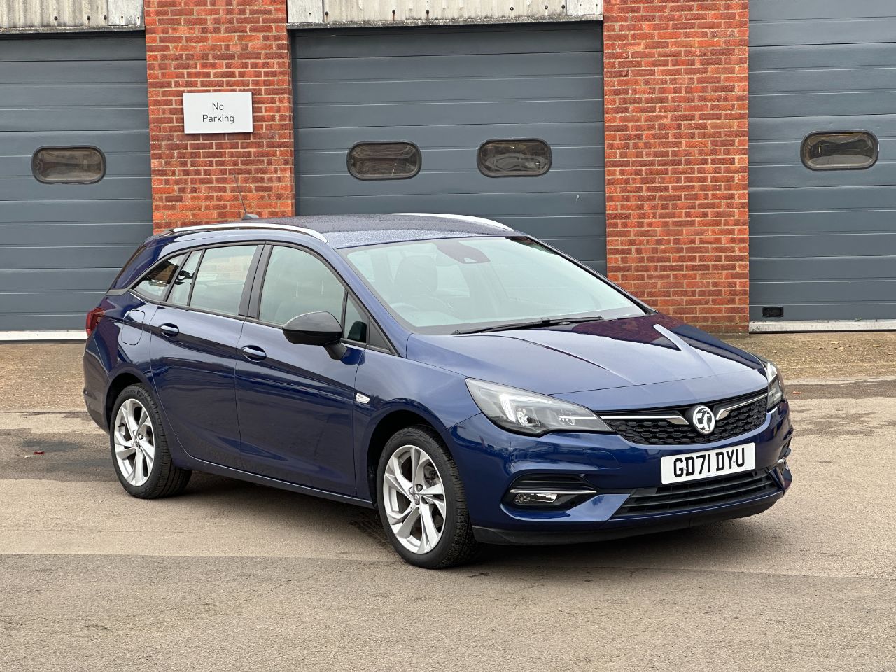 Main listing image - Vauxhall Astra Sports Tourer