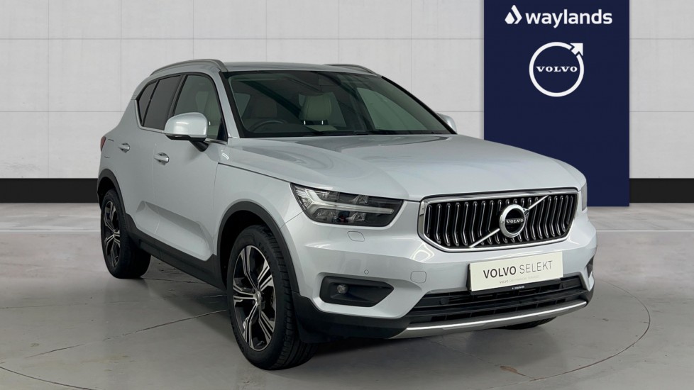 Main listing image - Volvo XC40 Recharge