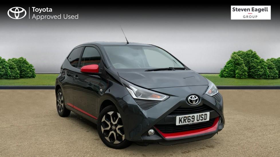 Main listing image - Toyota Aygo