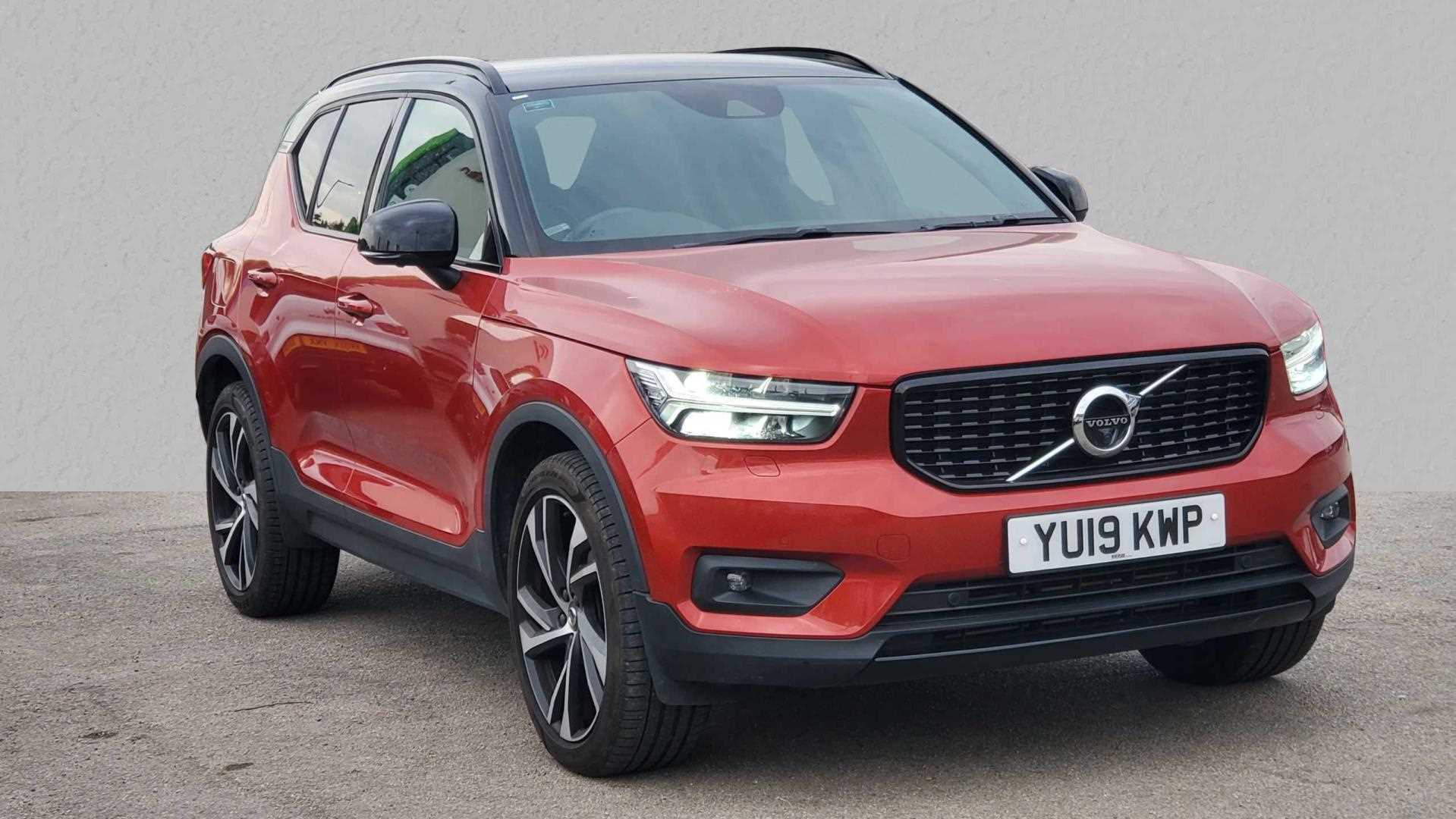 Main listing image - Volvo XC40
