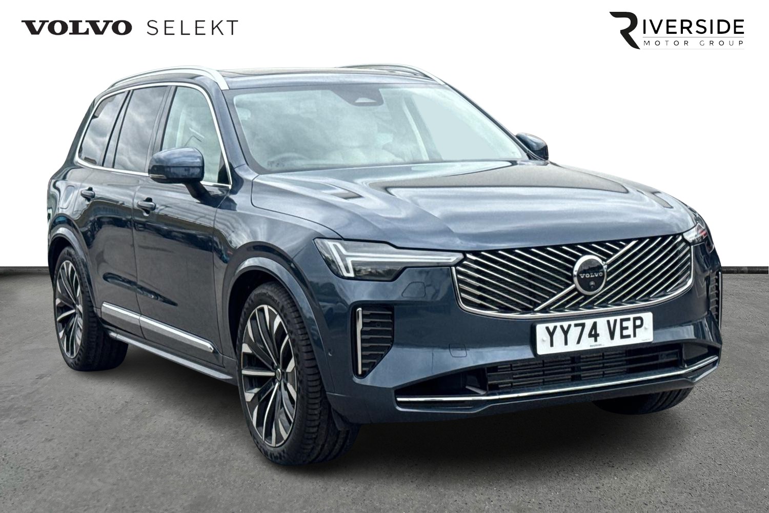 Main listing image - Volvo XC90
