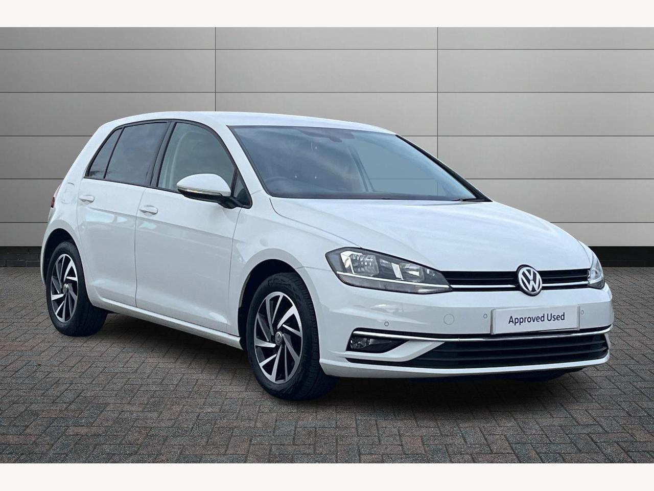 Main listing image - Volkswagen Golf