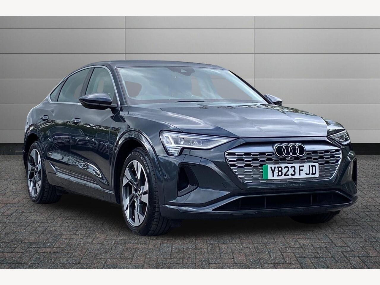 Main listing image - Audi Q8