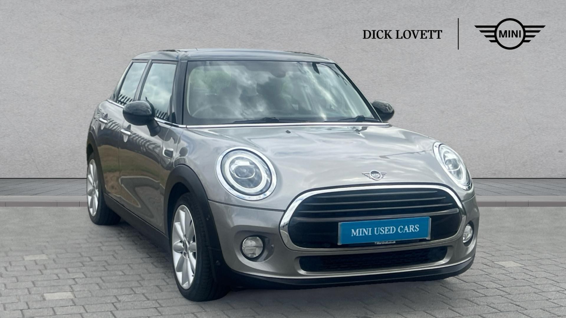 Main listing image - MINI Hatchback 5dr