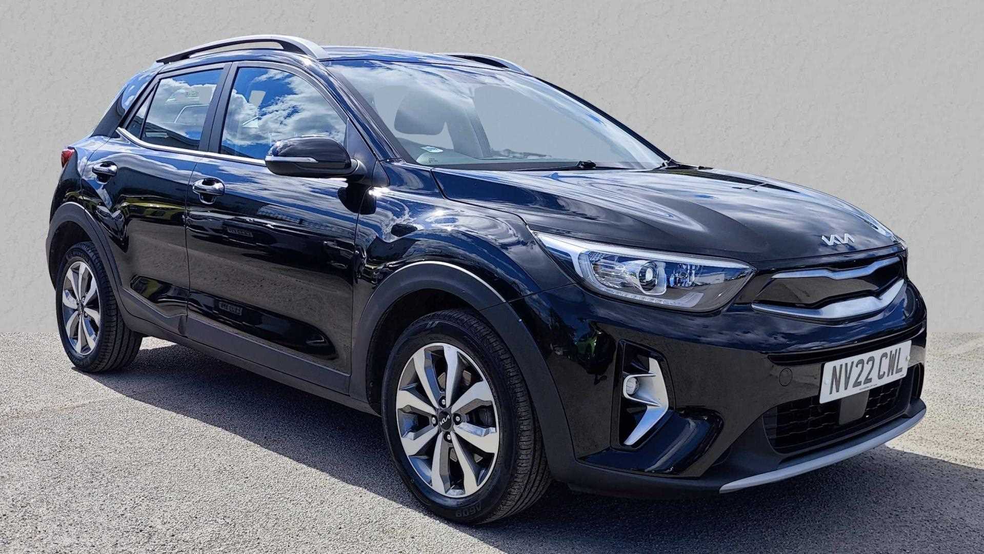 Main listing image - Kia Stonic