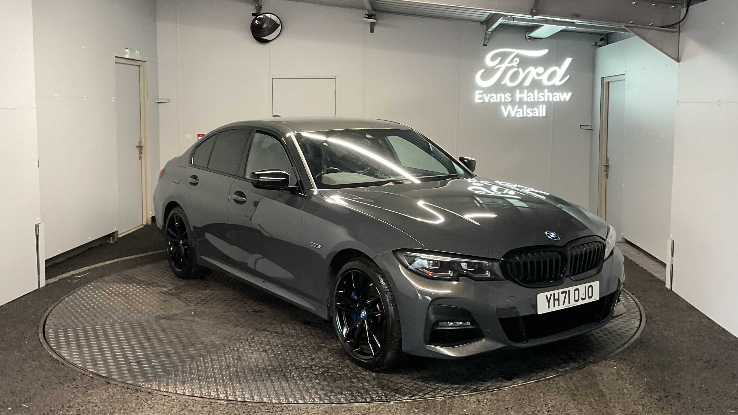 Main listing image - BMW 3 Series