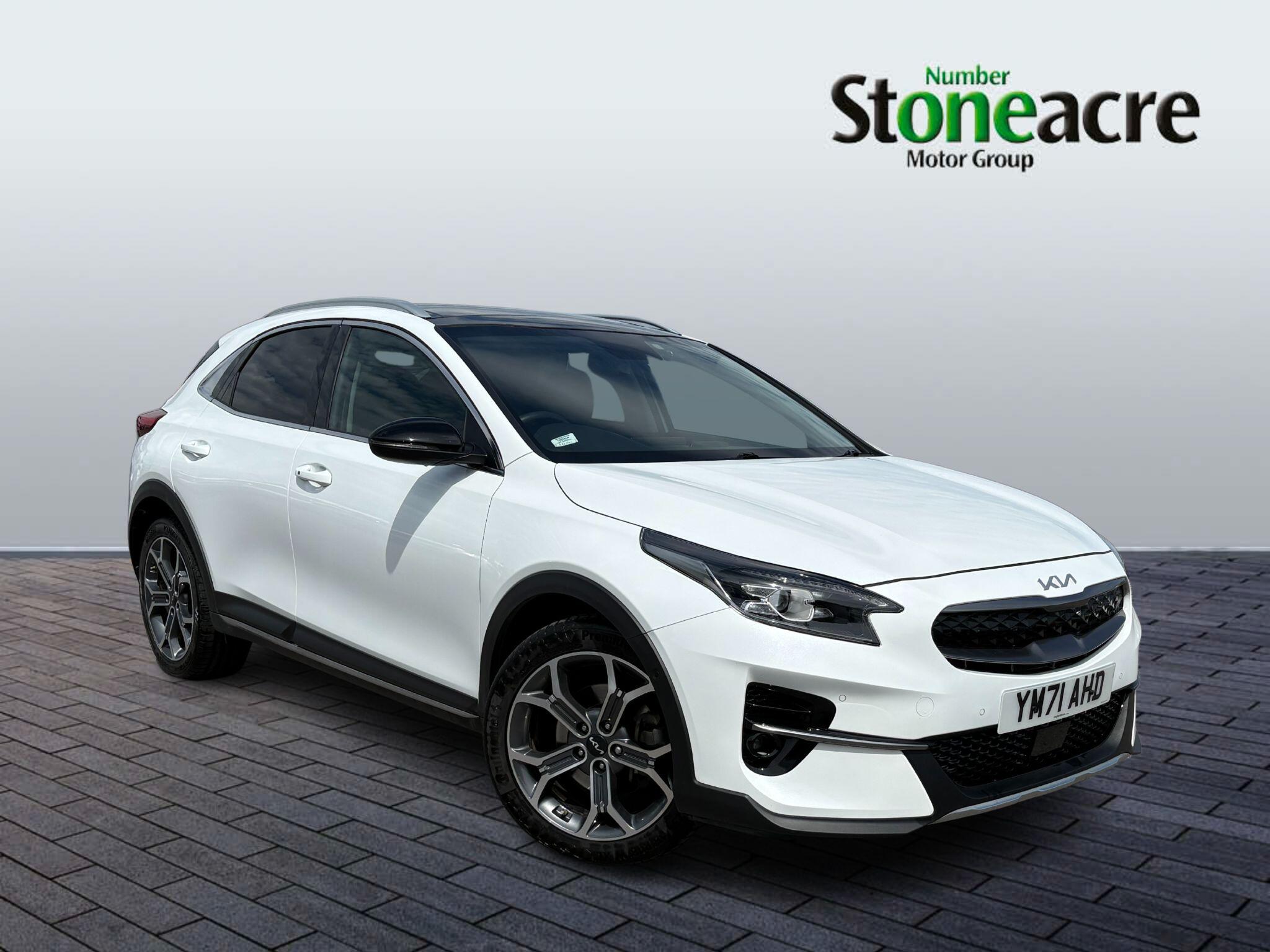 Main listing image - Kia XCeed