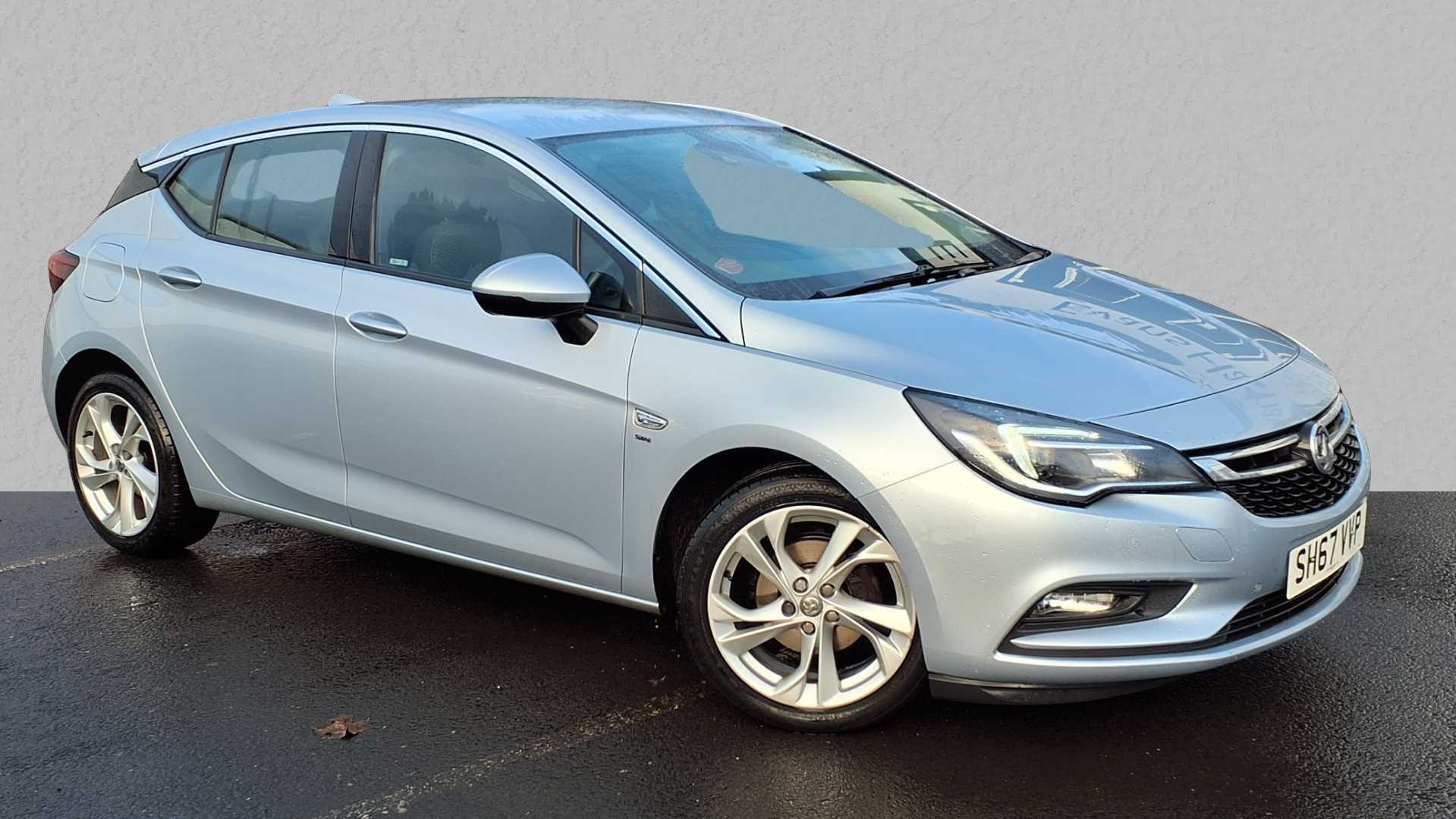 Main listing image - Vauxhall Astra