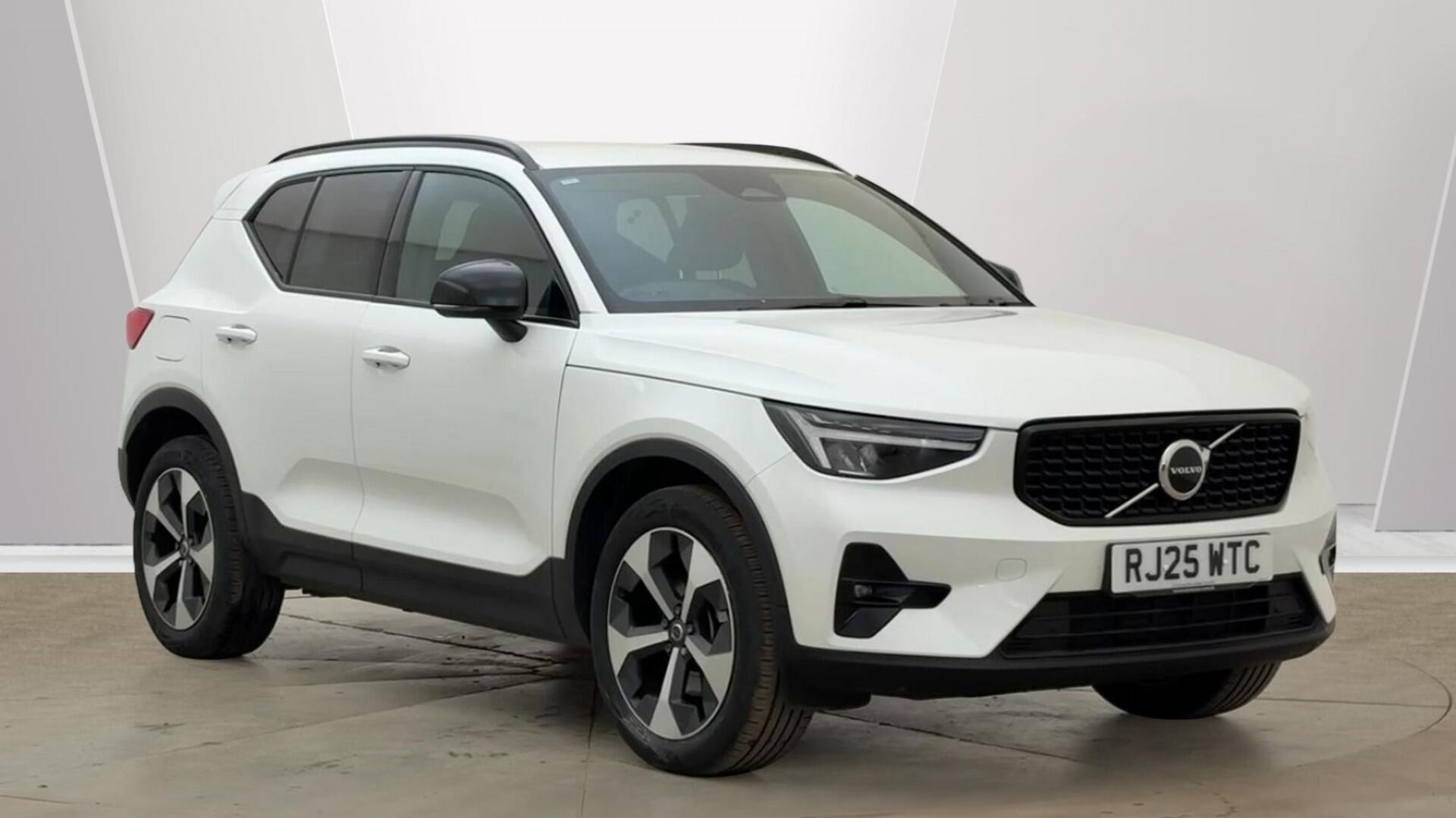 Main listing image - Volvo XC40