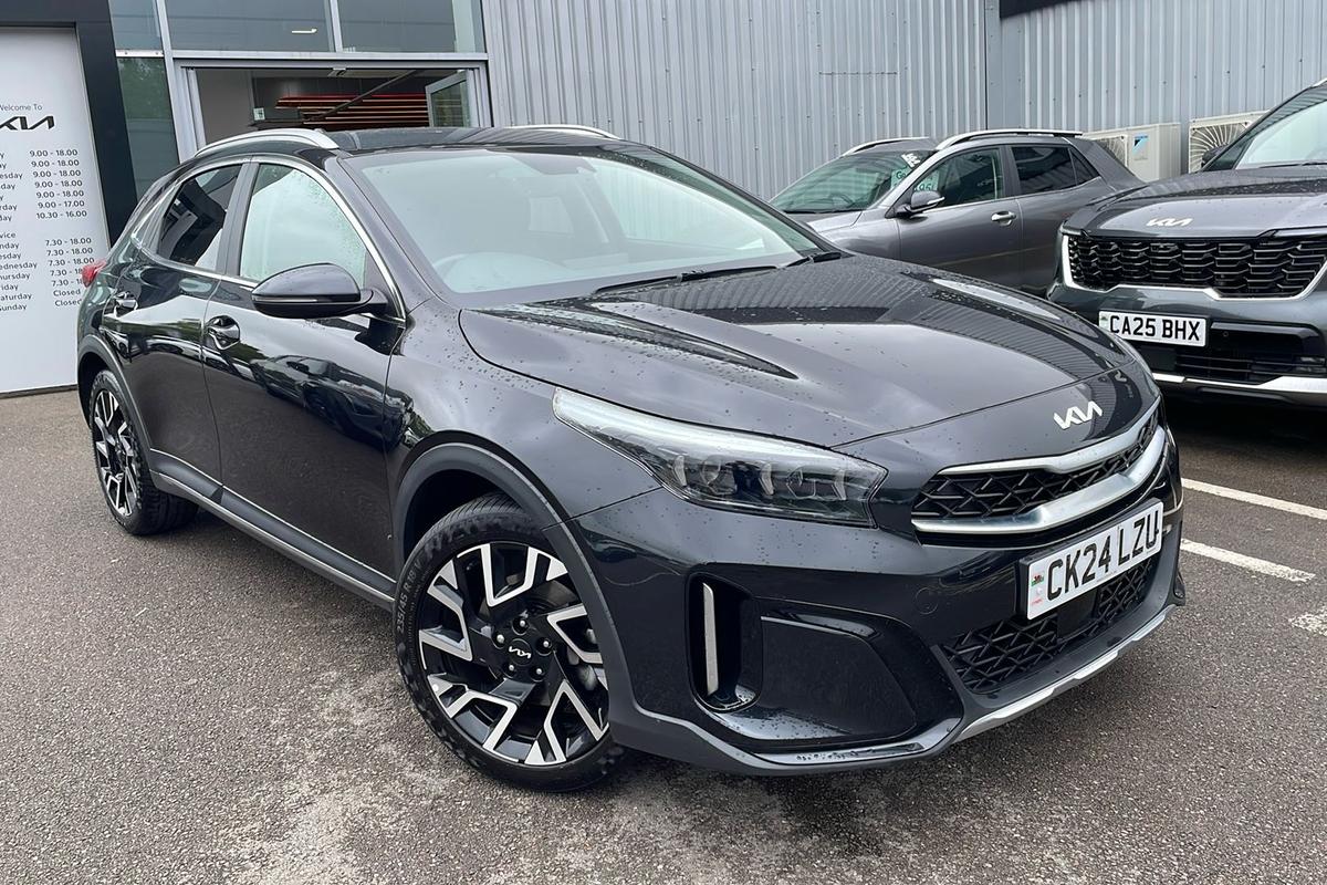 Main listing image - Kia XCeed