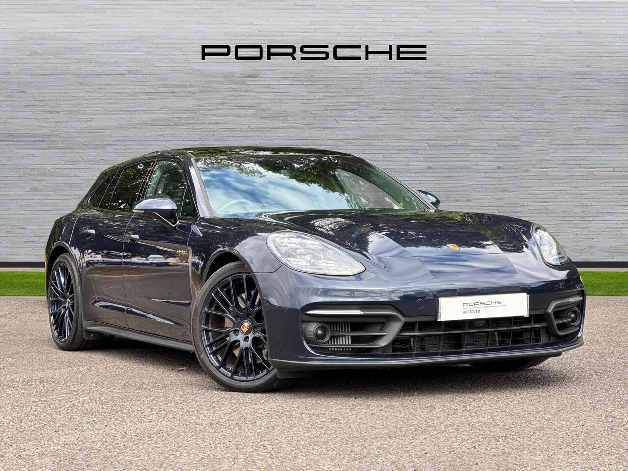 Main listing image - Porsche Panamera Sport Turismo