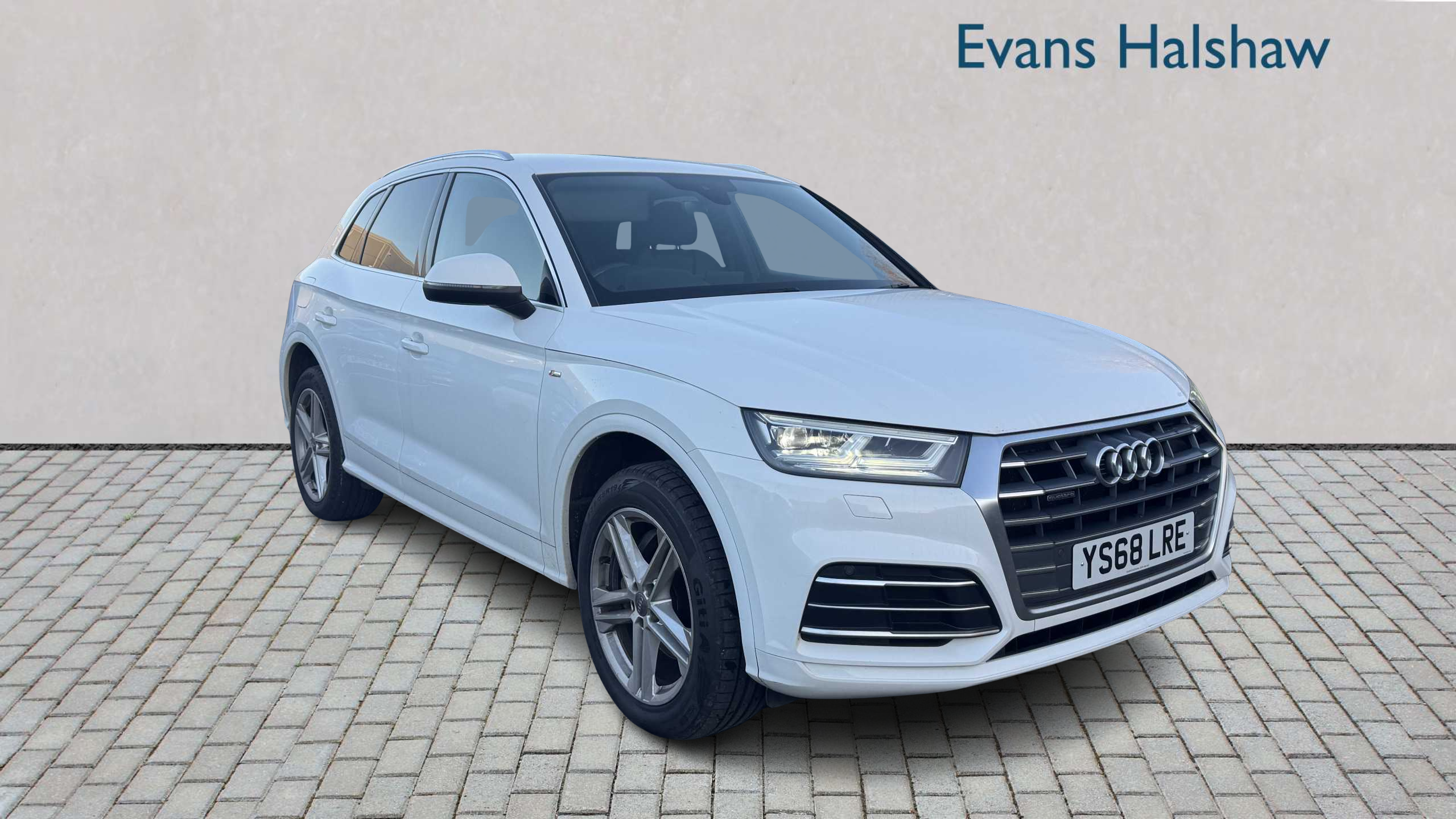 Main listing image - Audi Q5