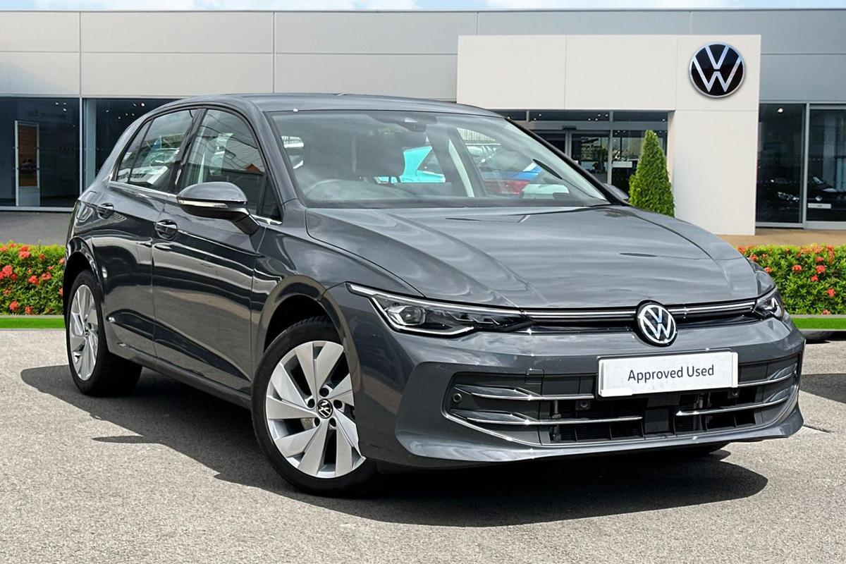Main listing image - Volkswagen Golf